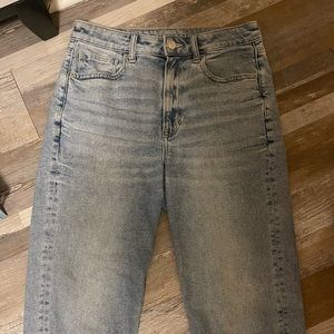 American Eagle Mom Jeans